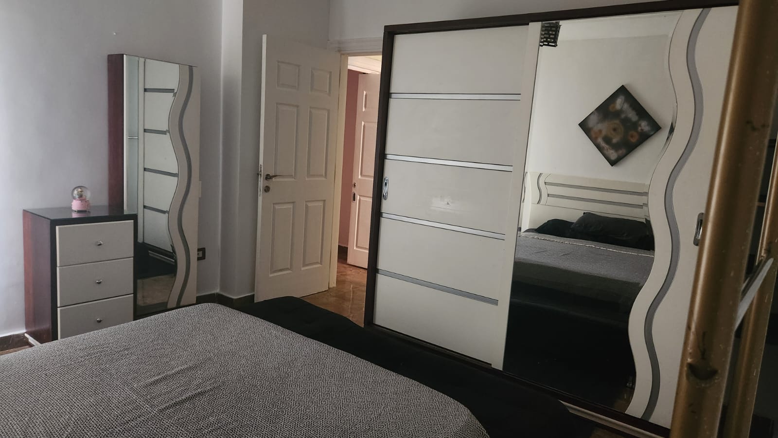 Apartment with garden for rent image 10