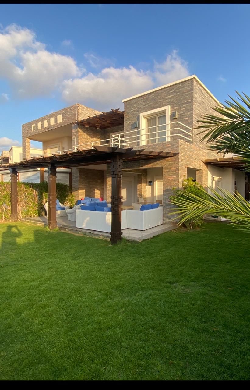 A distinctive, elegant villa in the village of AmwaJ, North Coast image 2