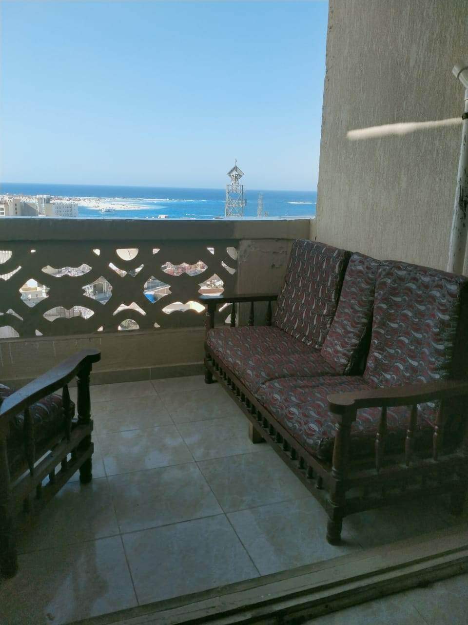 Al-Mudaydar Street, behind Azza Gelati, Saraya Tower, second floor, directly on the sea image 2