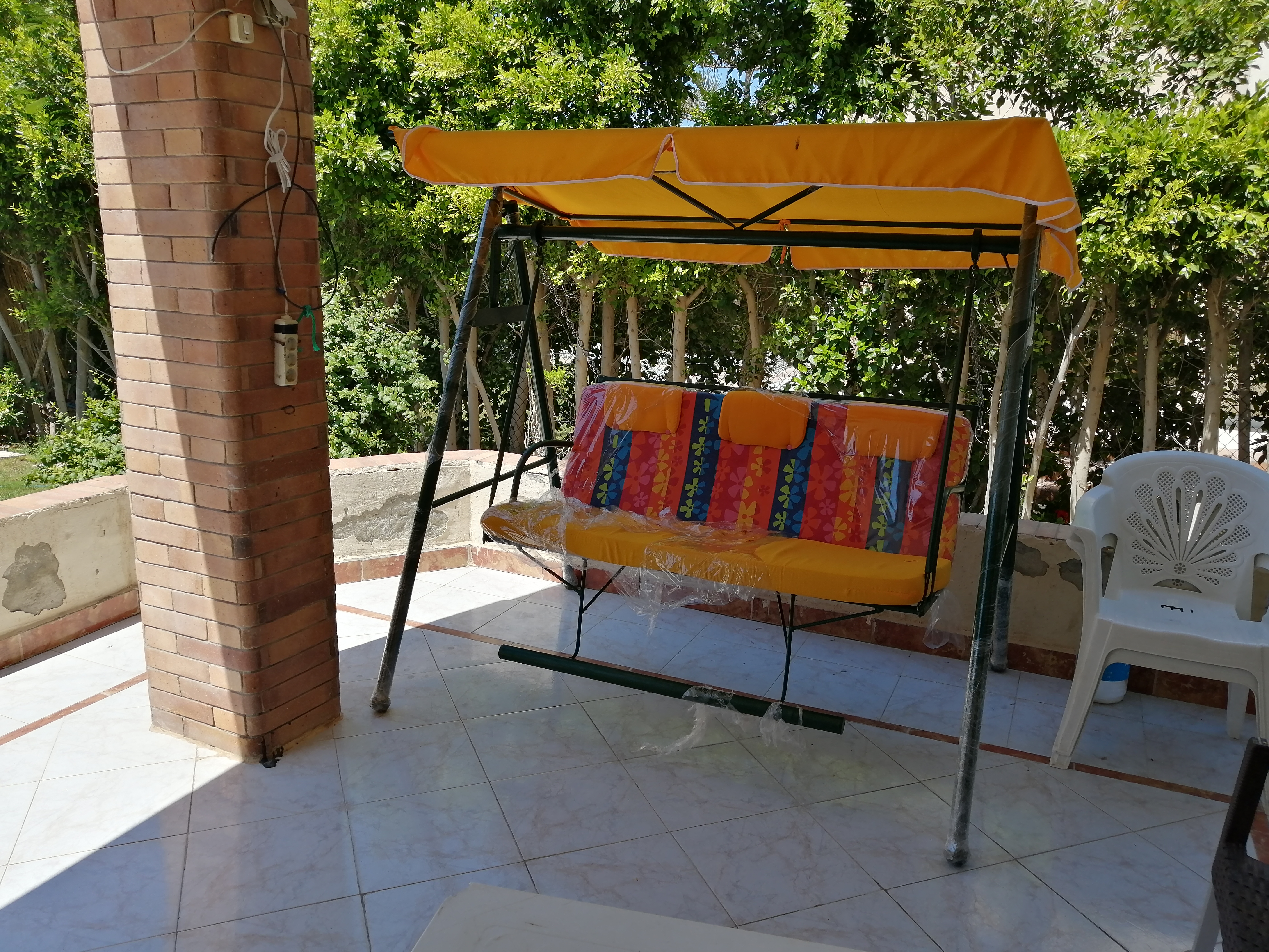For lovers of the good coast, a separate villa on two floors with a private garden inside the village of Mirage, kilometer 40 image 3
